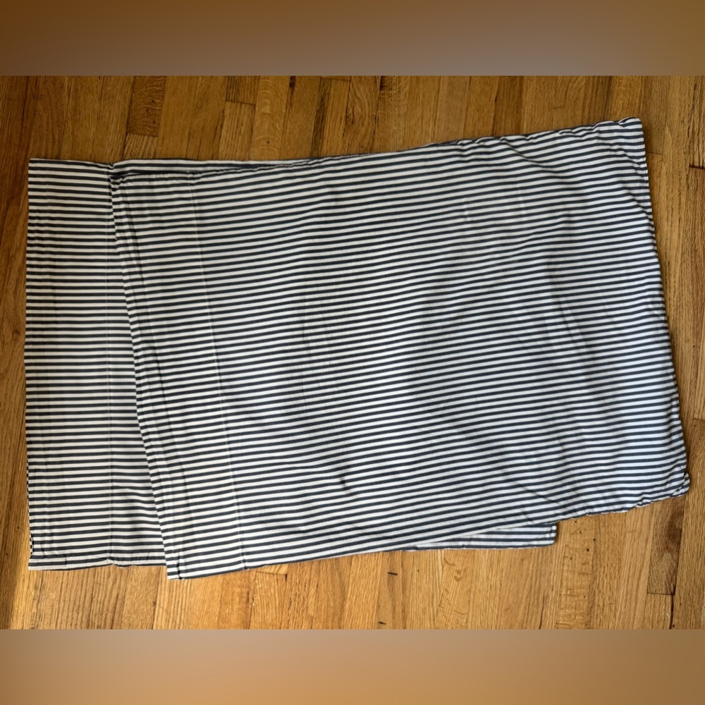 2 Pottery Barn Pillowcases Standard Gray‎ Stripe 26"x20" White/Gray
